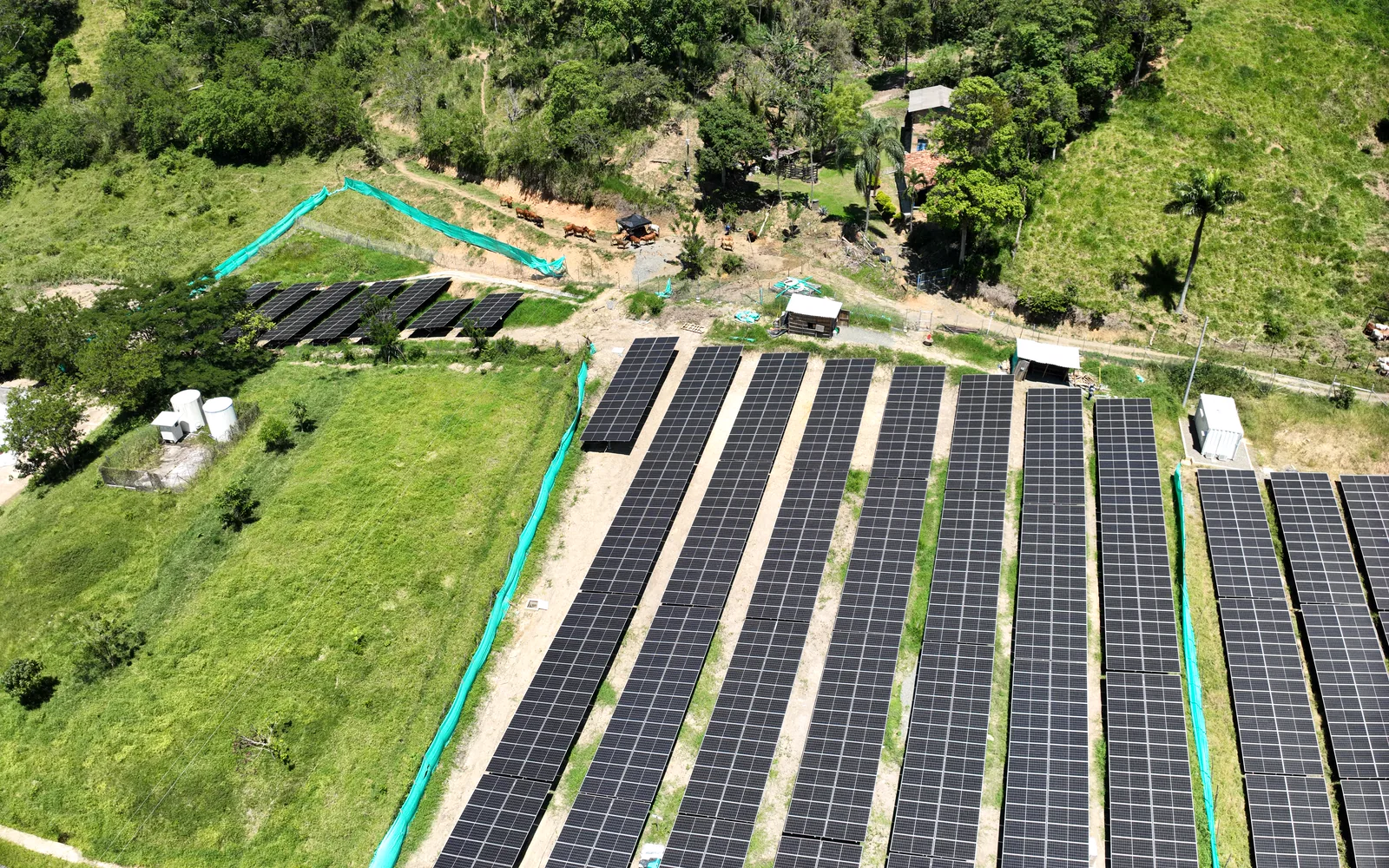 Vista aérea de la Central Solar Fotovoltaica Piñones en Ciudad Bolívar